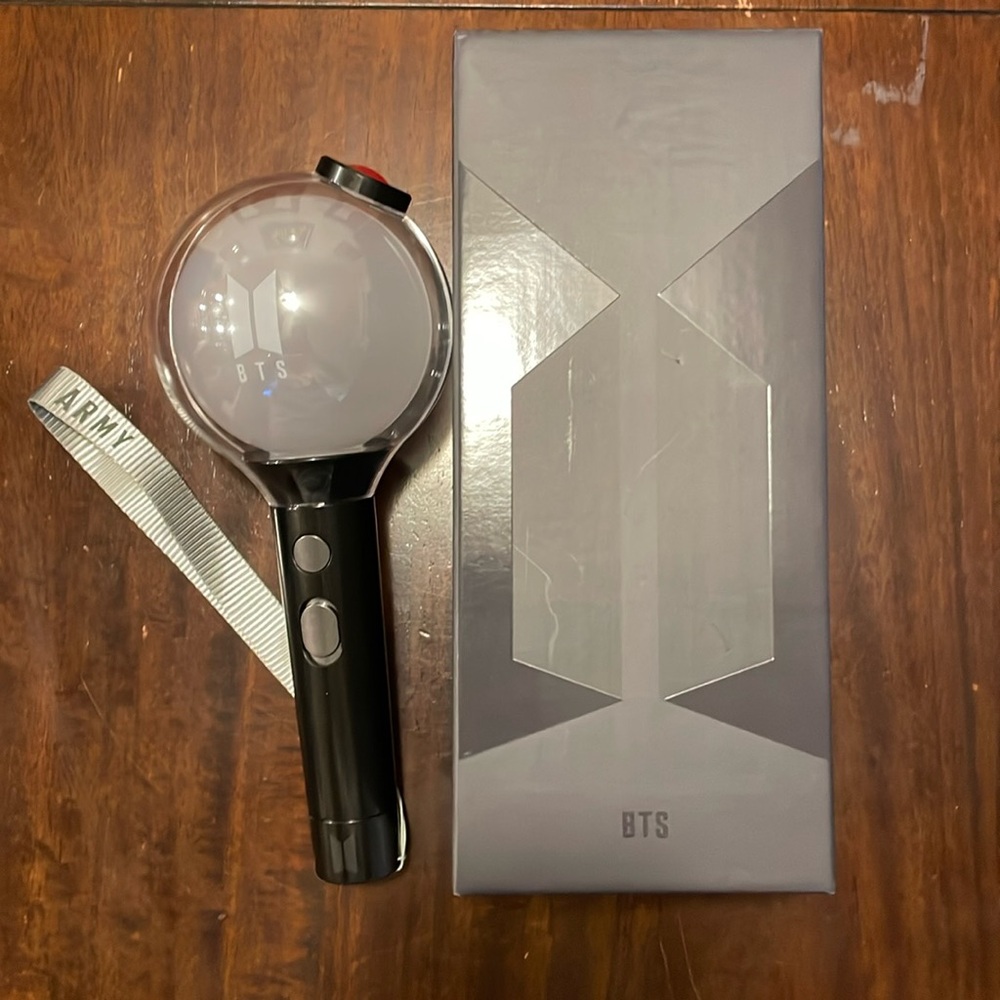 BTS Official Light Stick SE - Map of the Soul.
